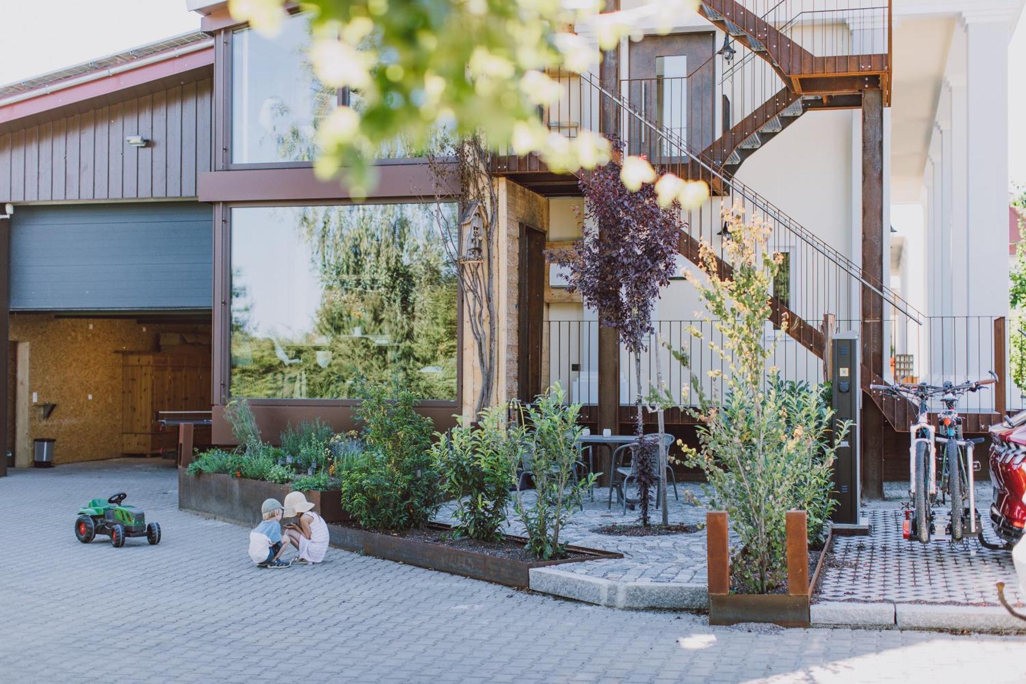 Guggi'S Emporeon Allgaeu Germaringen Exterior foto